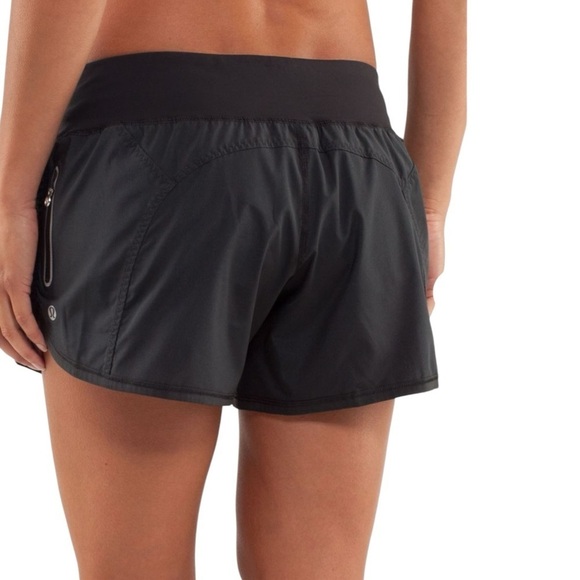 Lululemon Run: Bright At Night Short Sz 4 Black - Picture 2 of 14